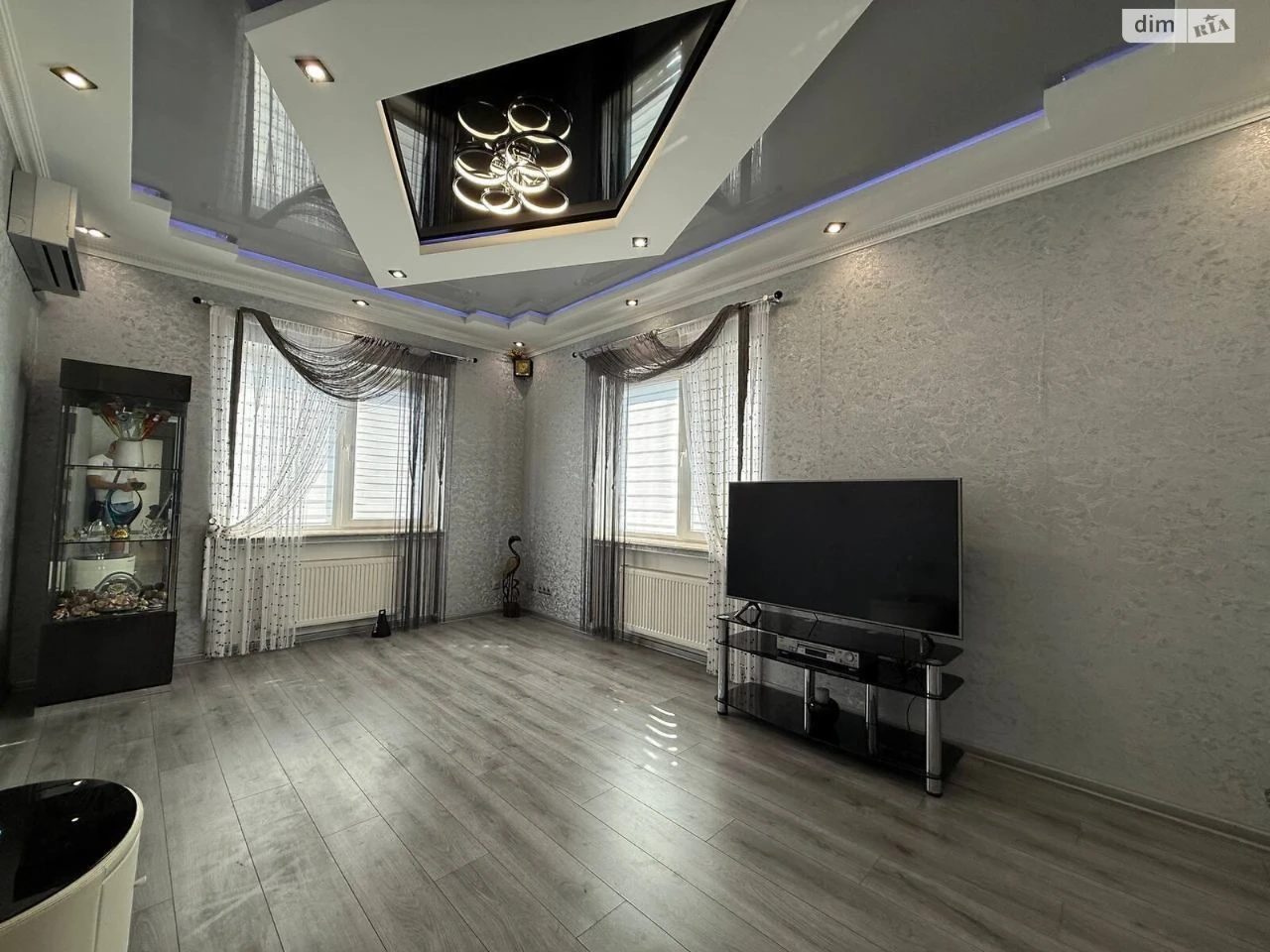For Sale House Kyivskyi