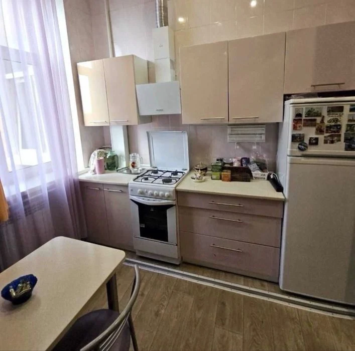 Актуальна! Продам большую 2-к квартиру Левый берег, Клинчик,