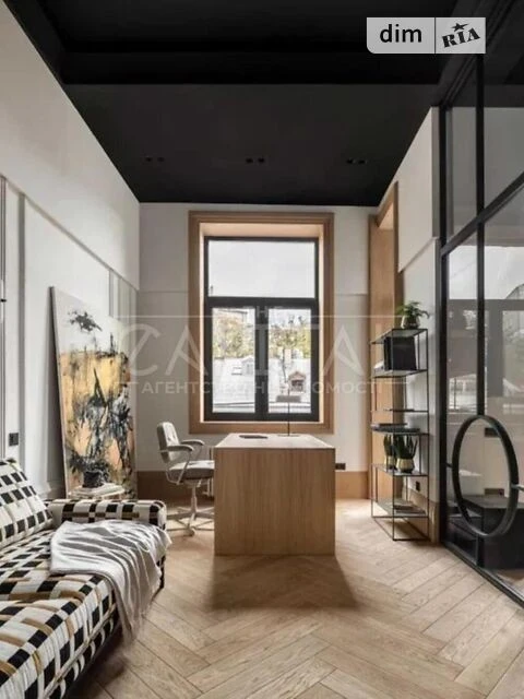 Sale of 4-room apartment 134 sq. m on Arkhitektora Gorodetskog Street