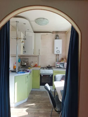 I will sell a 3-room apartment on Titova / Nezalezhnosti, Polya pros.