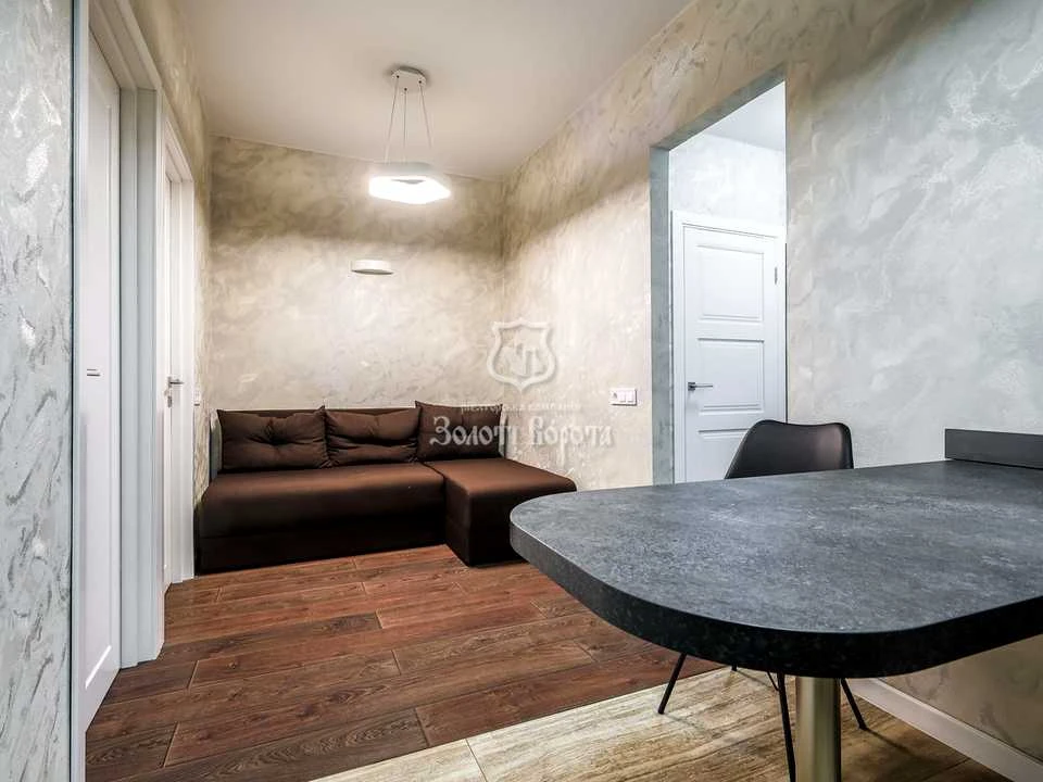 Apartment. Kyiv, Hlybochytska St.