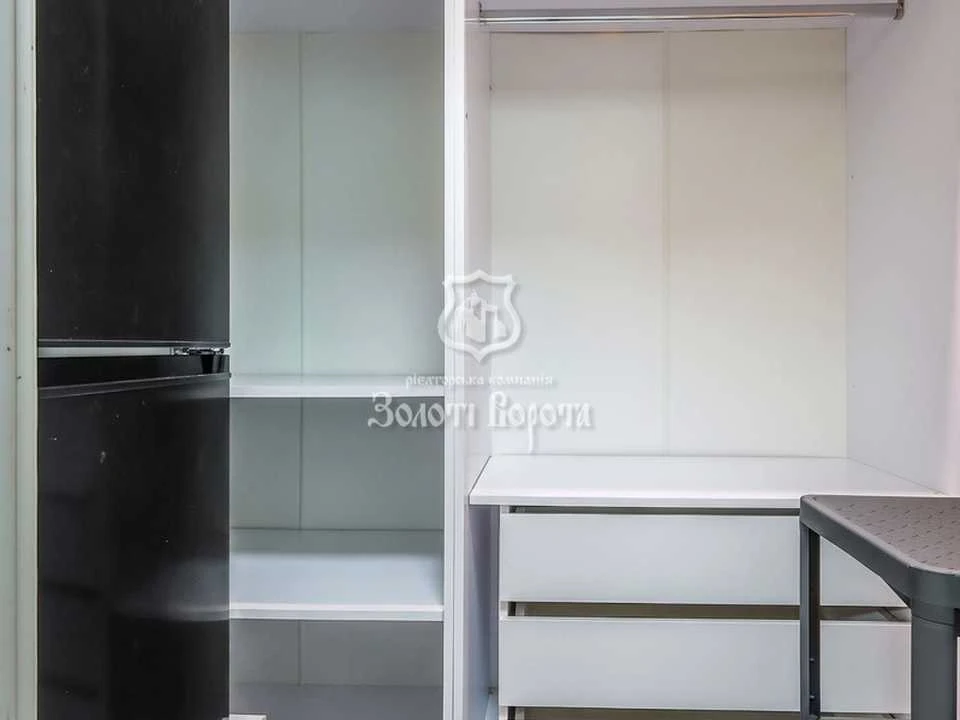Apartment. Kyiv, Hlybochytska St.