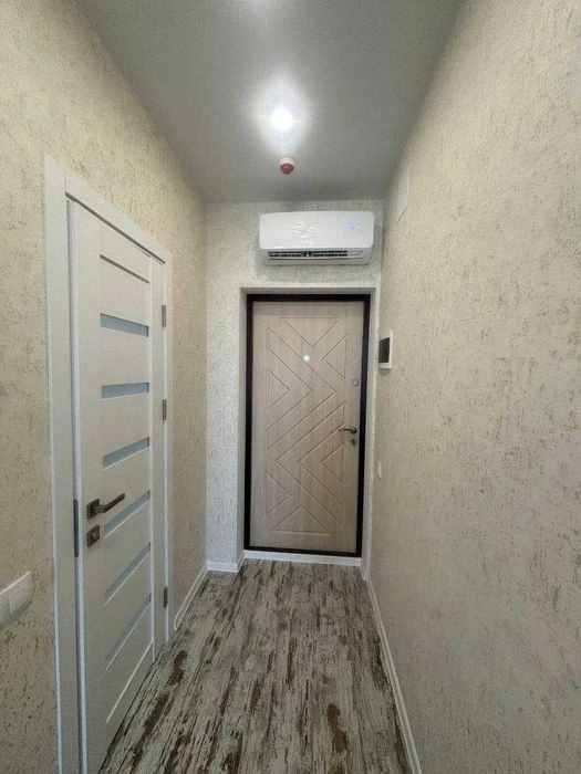 1 bedroom 30m2 Pishonivska Akvarel 3 City center