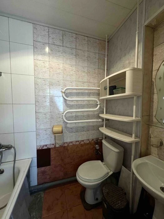продам двухуровневую квартиру пр.Металлургов