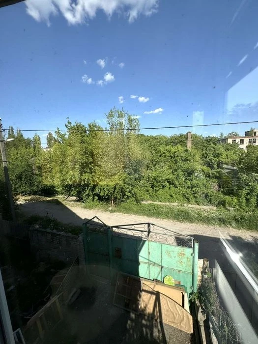 продам двухуровневую квартиру пр.Металлургов
