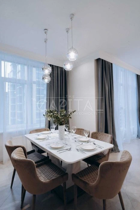 Apartment for sale, Novopecherskie Lypky, Dragomirova, Pechersk