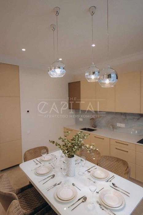 Apartment for sale, Novopecherskie Lypky, Dragomirova, Pechersk