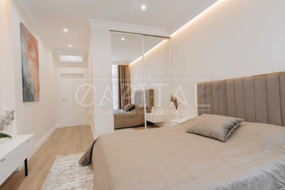 Apartment for sale, Novopecherskie Lypky, Dragomirova, Pechersk