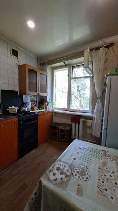 Продам 3х кімнатну кв.  Васеля Сергієнка