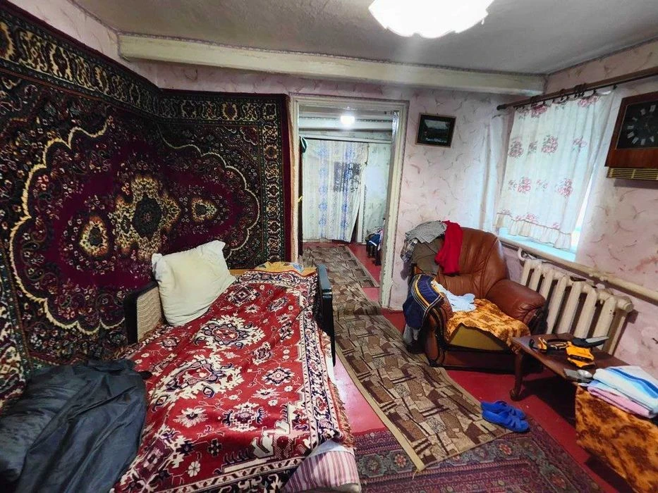 FOR SALE house on Khlibnaya Street