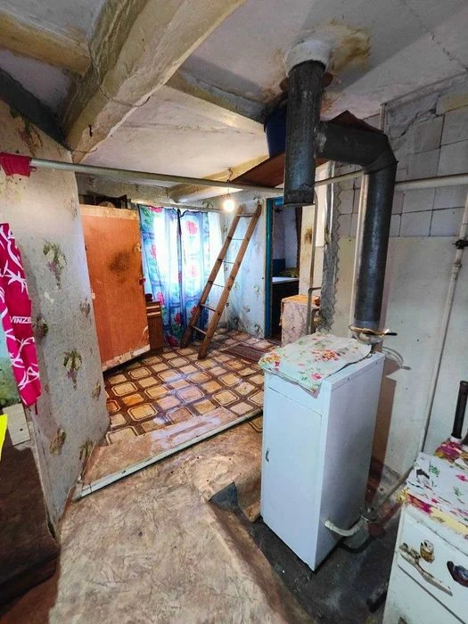 FOR SALE house on Khlibnaya Street