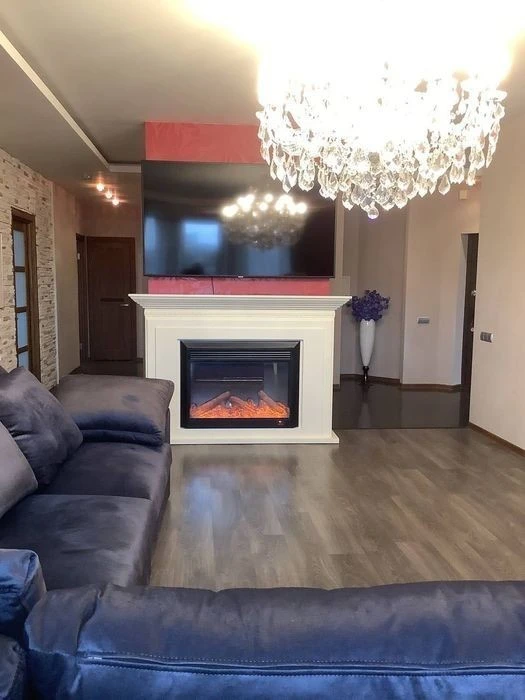 Luxurious apartment with a view in a modern building, Saperno-Slobods