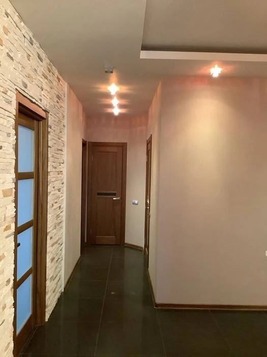 Luxurious apartment with a view in a modern building, Saperno-Slobods