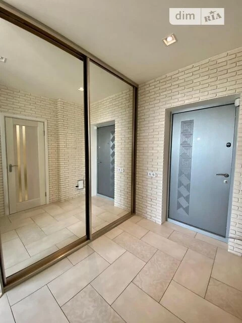 For sale 1-room apartment 50 sq. m. on Kazarmena St. 6G • ID 346973