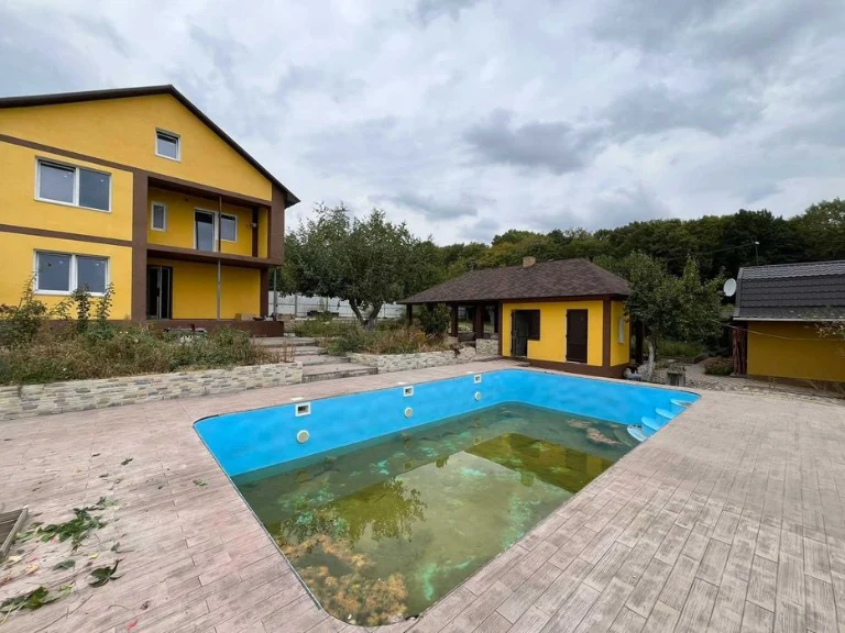 House for sale Pyatnychany district 2816