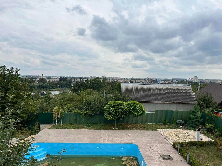 House for sale Pyatnychany district 2816