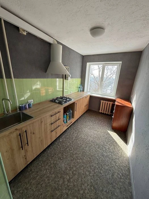 Продам 4 ком Квартира Ольжича Петровского Ивана Мазепы Металл