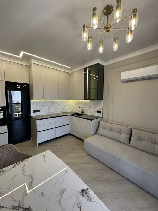 Краснова | 43 м² | Вид на ипподром и море| Ремонт, мебель и