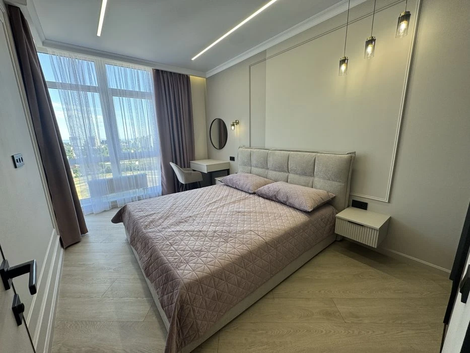 Краснова | 43 м² | Вид на ипподром и море| Ремонт, мебель и