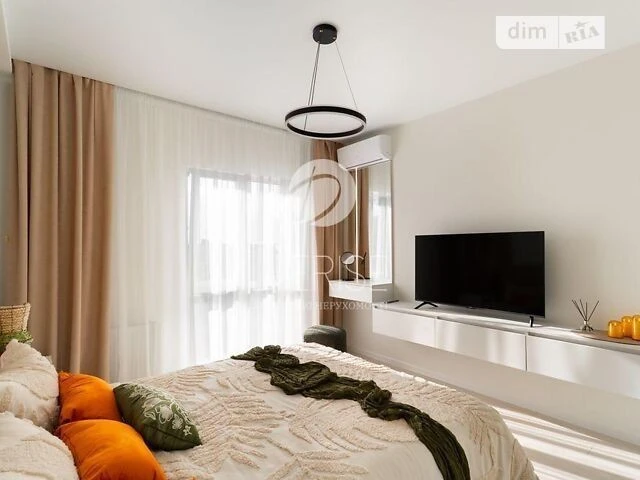 Продажа 2к квартиры 60 кв. м по ул. Михаила Максимовича 24 •