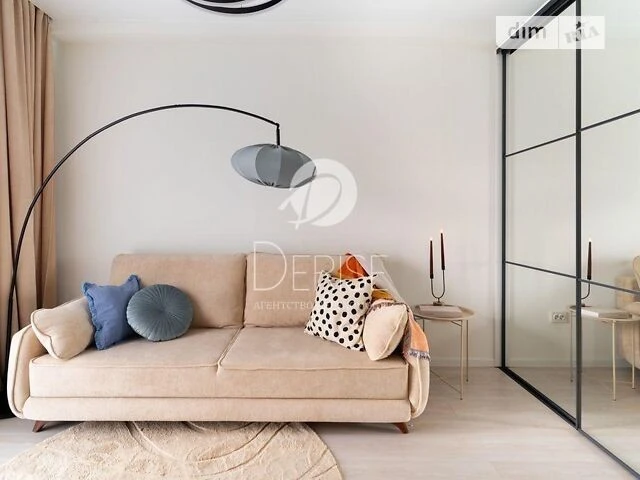 Продажа 2к квартиры 60 кв. м по ул. Михаила Максимовича 24 •