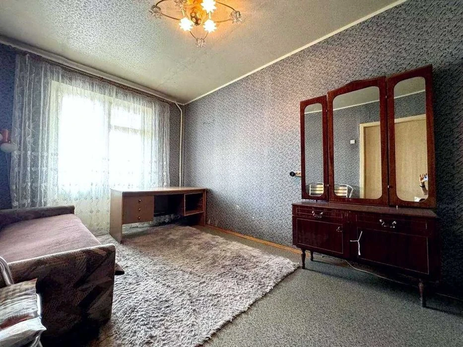 Продам 2-комнатную квартиру (чешка 50м2), ул. Калиновая