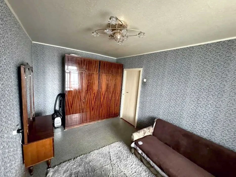 Продам 2-комнатную квартиру (чешка 50м2), ул. Калиновая
