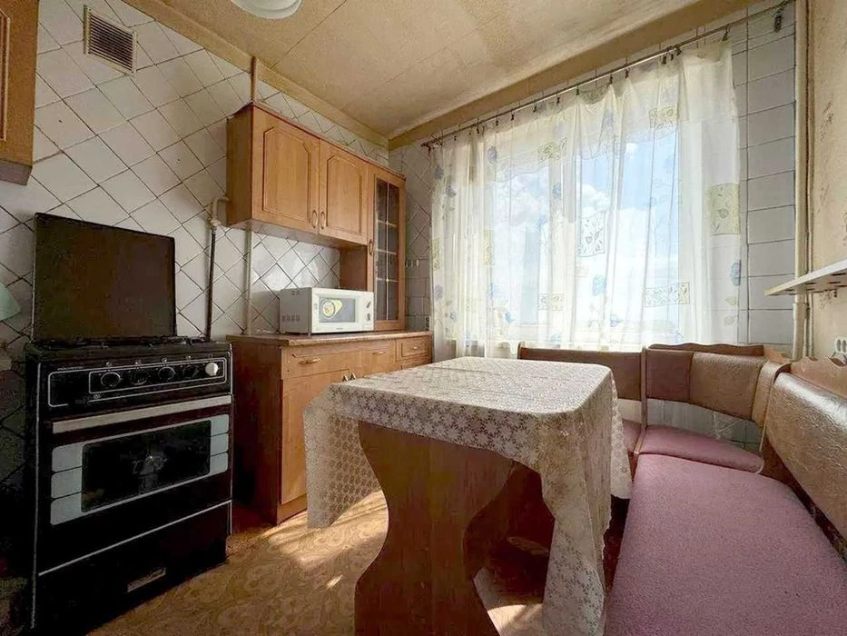 Продам 2-комнатную квартиру (чешка 50м2), ул. Калиновая