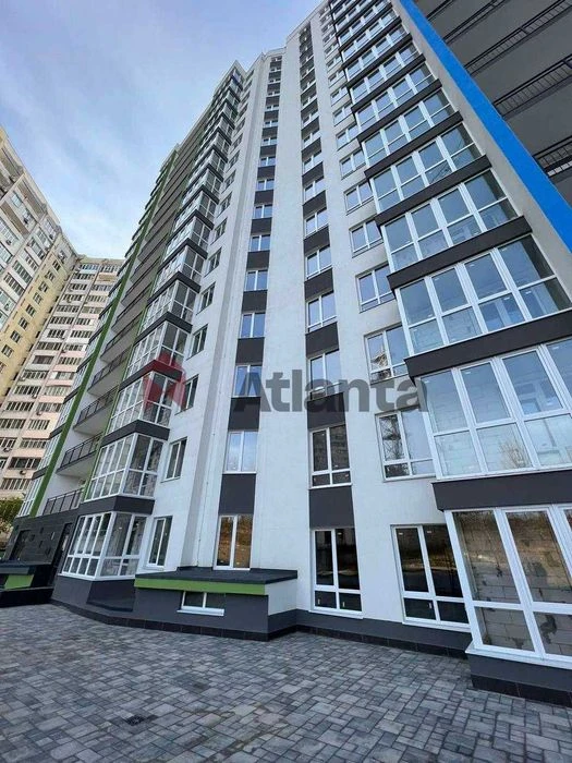 Квартира-студия в новом ЖК "Акварель 3" в центре по ул. пей