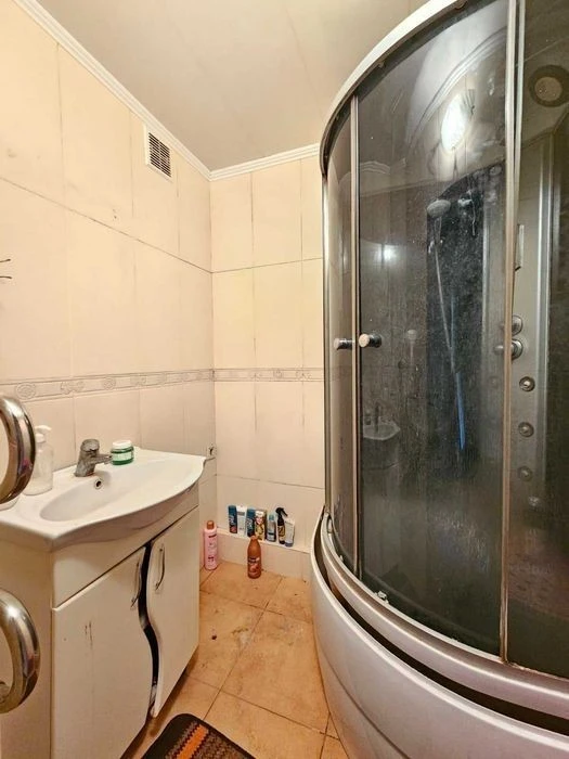 WITHOUT % Spacious apartment for sale in Obolon! Metro 5 minutes walk