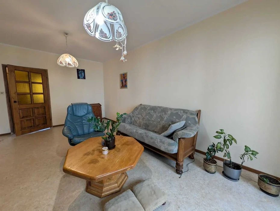 3-комнатная квартира с ремонтом