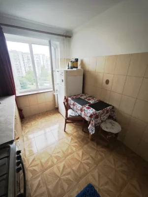 2-room apartment for sale in Lviv on Trakt Hlynyanskyi Street