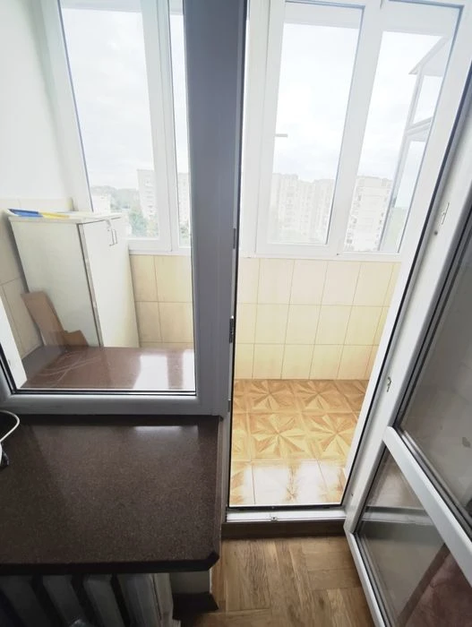 2-room apartment for sale in Lviv on Trakt Hlynyanskyi Street