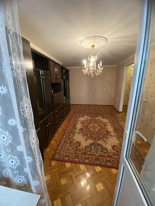 Черемушки/Филатова/ Космонавтов, продам 3-х комнатную кварти