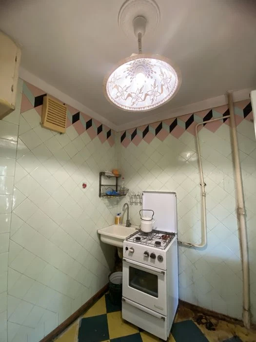 Черемушки/Филатова/ Космонавтов, продам 3-х комнатную кварти