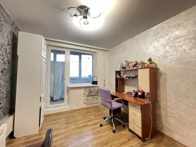 Urgent!! Selling a 4-room apartment in Pivnichna Saltivka 4 Gv.
