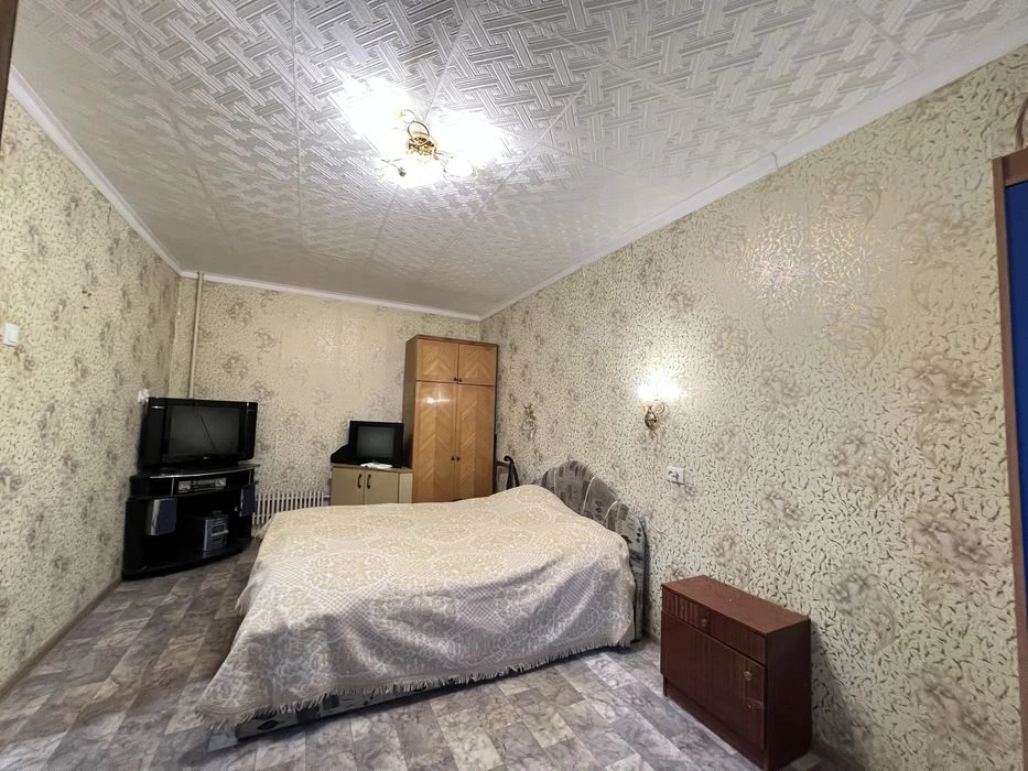 Urgent!! Selling a 4-room apartment in Pivnichna Saltivka 4 Gv.