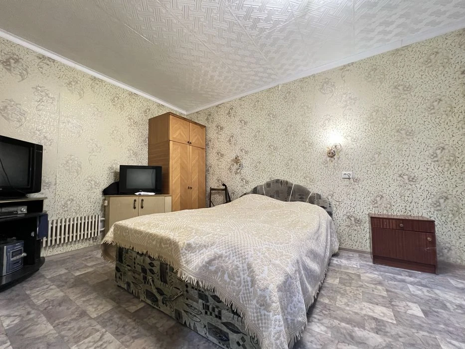 Urgent!! Selling a 4-room apartment in Pivnichna Saltivka 4 Gv.