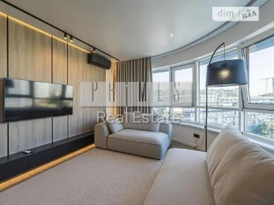 Sale of 2-room apartment 70.5 sq. m. on Uzhgorodskyi Avenue 4/1 • ID