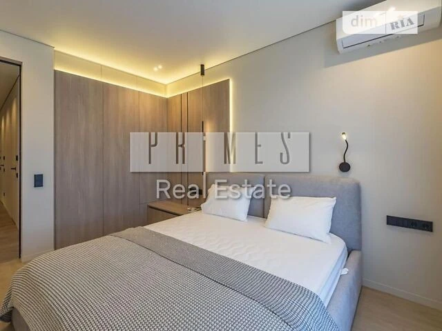 Sale of 2-room apartment 70.5 sq. m. on Uzhgorodskyi Avenue 4/1 • ID