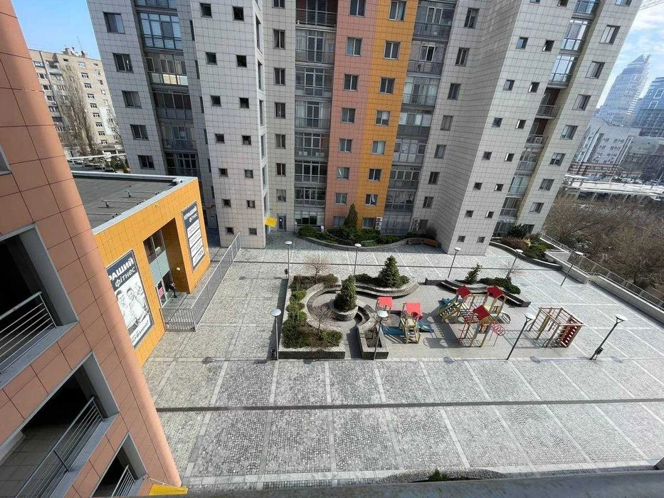Продам квартиру ЖК Дуэт. Центр. Новострой