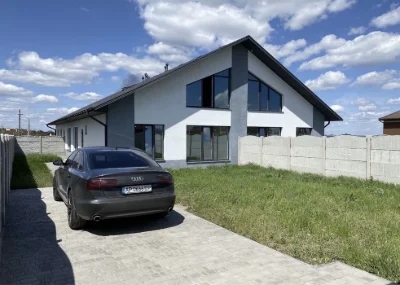 House, townhouse
