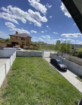 House, townhouse