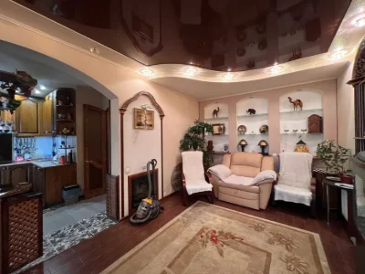 3-room apartment at 171 Poltavsky Shlyakh Street