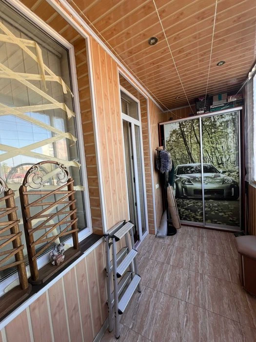 3-room apartment at 171 Poltavsky Shlyakh Street