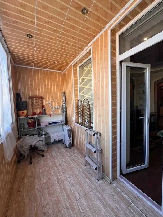 3-room apartment at 171 Poltavsky Shlyakh Street