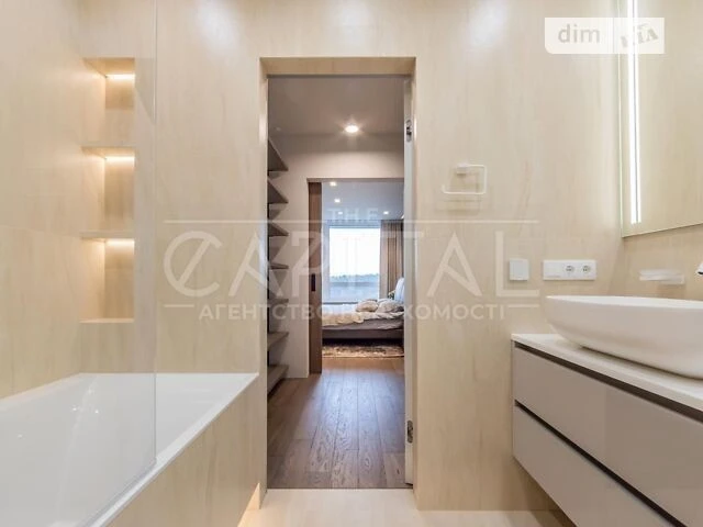 Продаж 2к квартири 77 кв. м на вул. Васильківська 1 • ID 346