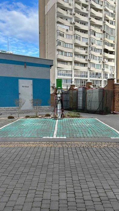 Дворівневий пентхаус із панорамою моря на Новобереговій