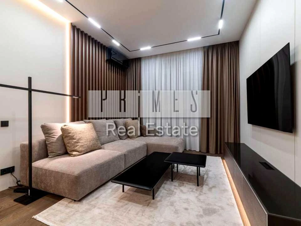 Apartment. Kyiv, Andriy Verkhoglyad St. (Mykhayla Dragomirova)
