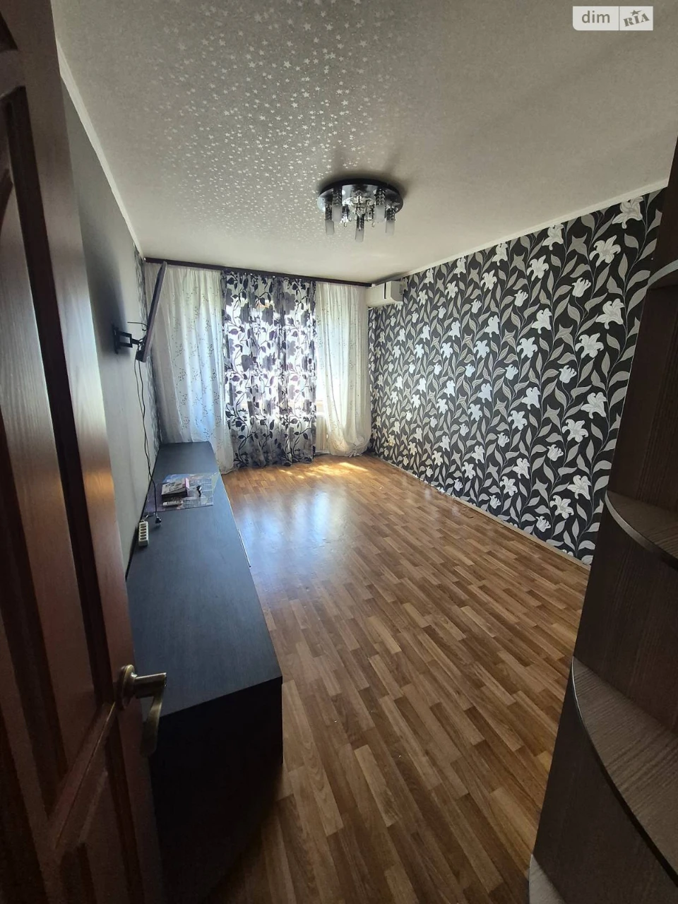 Продаж Квартира Троєщина